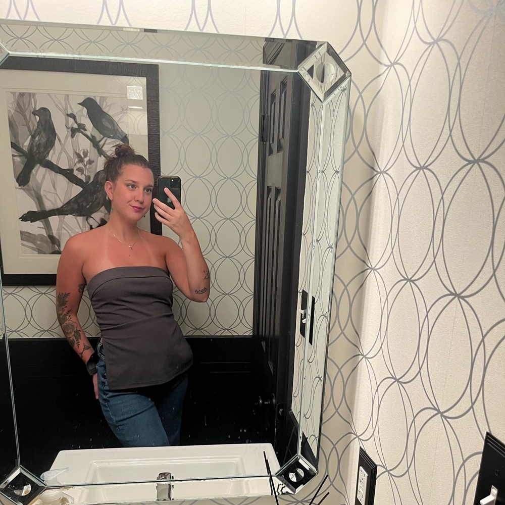 Meet your Posher, Gina